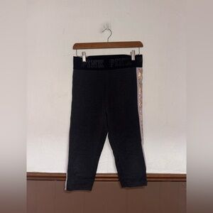 Victoria Secret • Gray Cropped Leggings